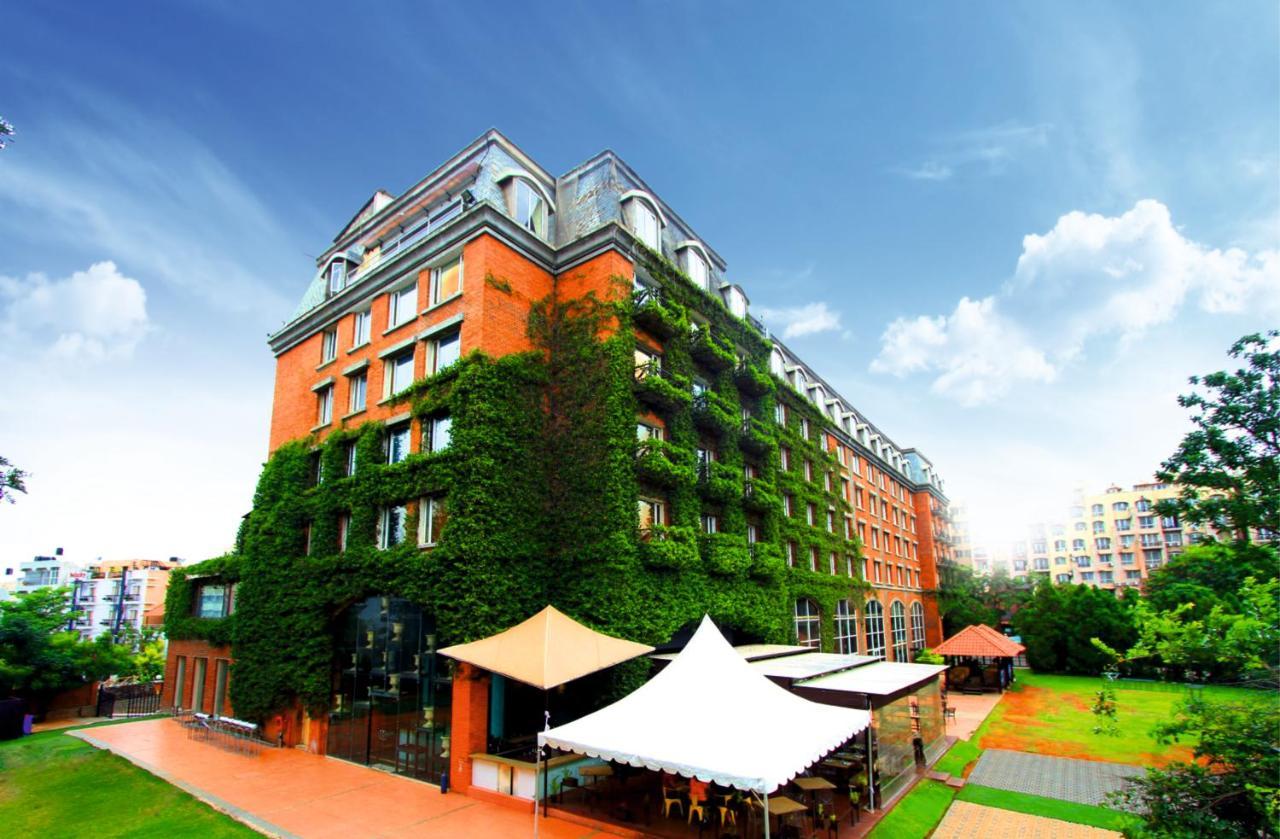 Hotel Royal Orchid Bengalúr Exteriér fotografie