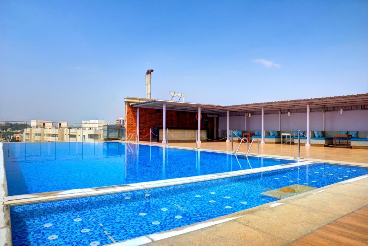 Hotel Royal Orchid Bengalúr Exteriér fotografie