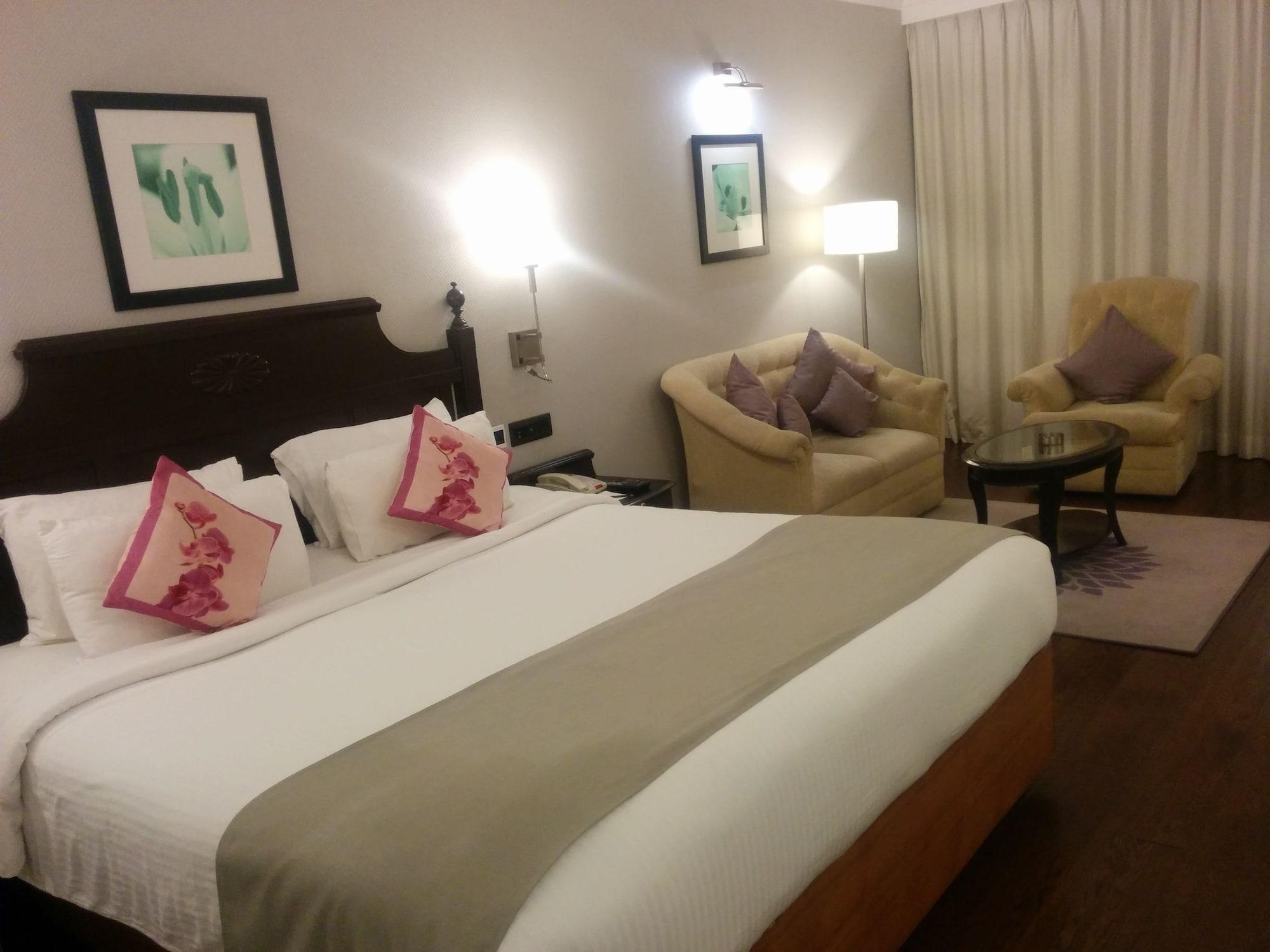 Hotel Royal Orchid Bengalúr Exteriér fotografie