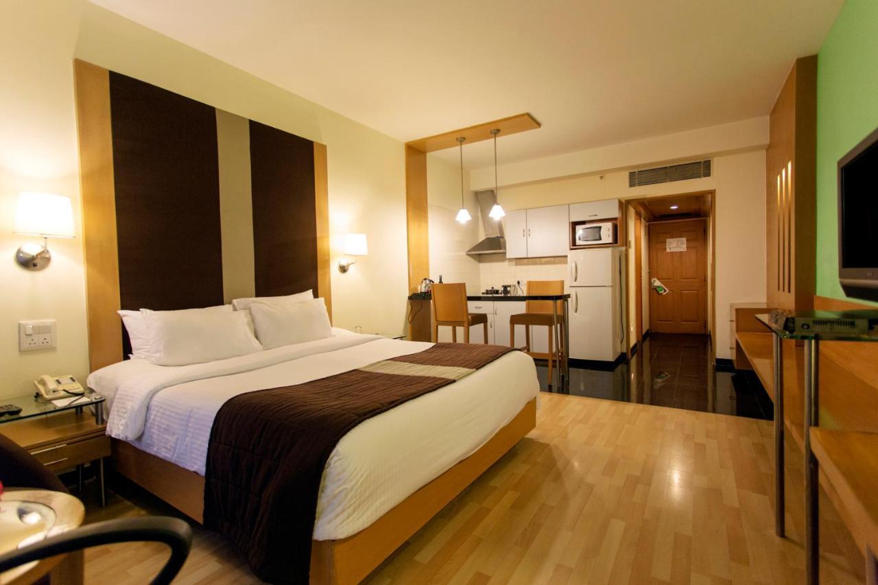 Hotel Royal Orchid Bengalúr Exteriér fotografie