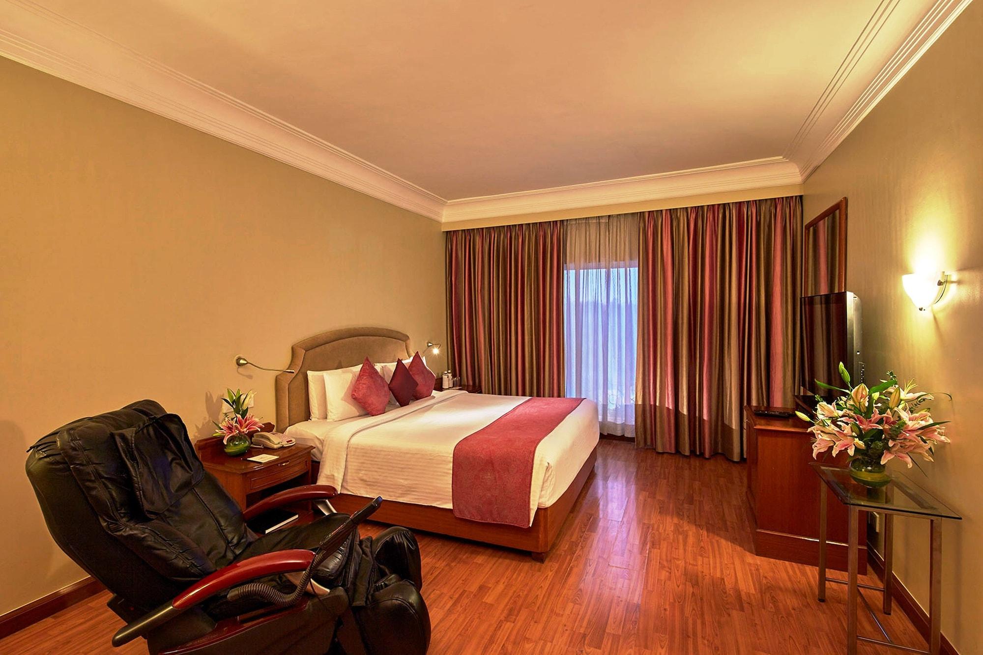 Hotel Royal Orchid Bengalúr Exteriér fotografie