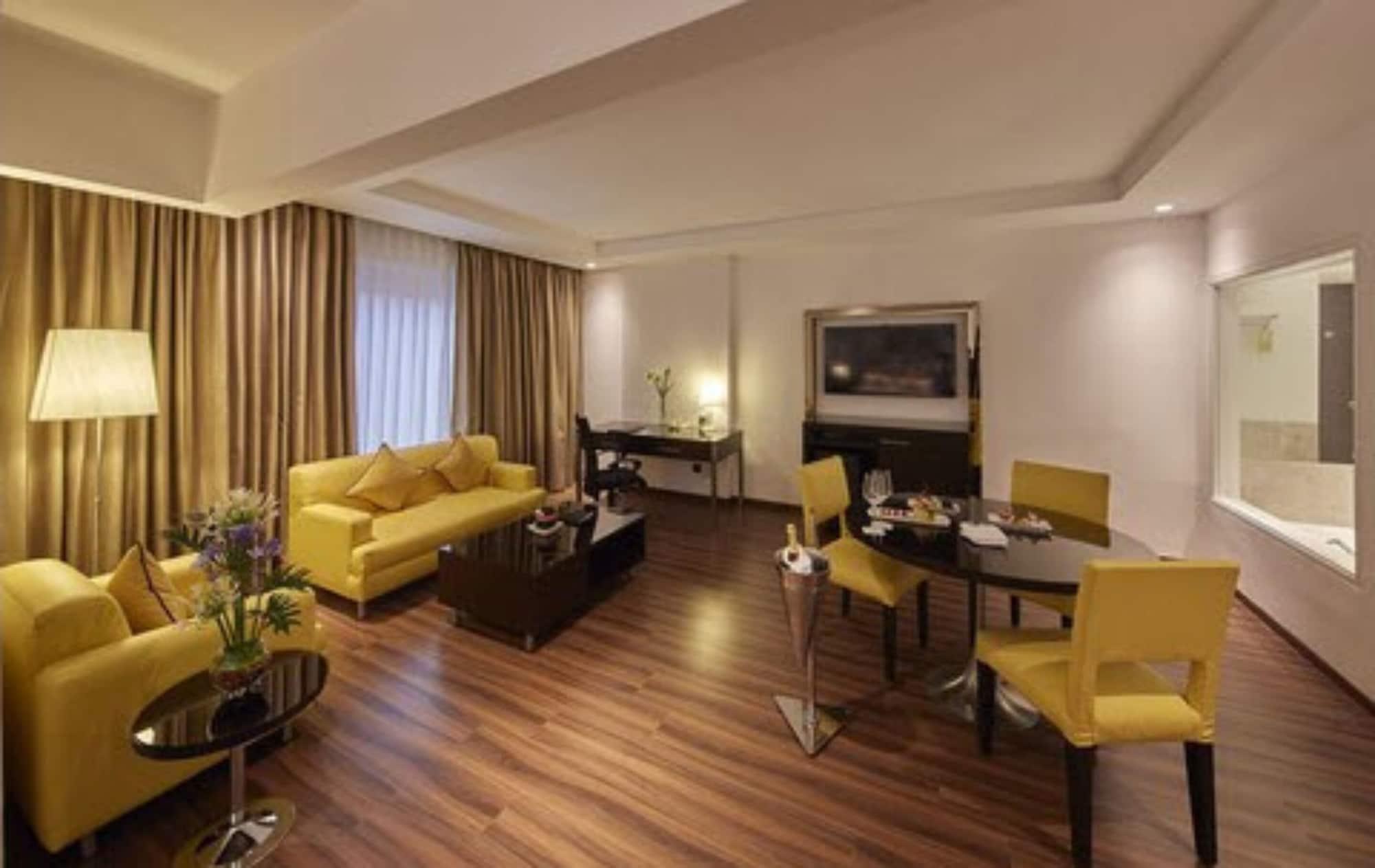 Hotel Royal Orchid Bengalúr Exteriér fotografie
