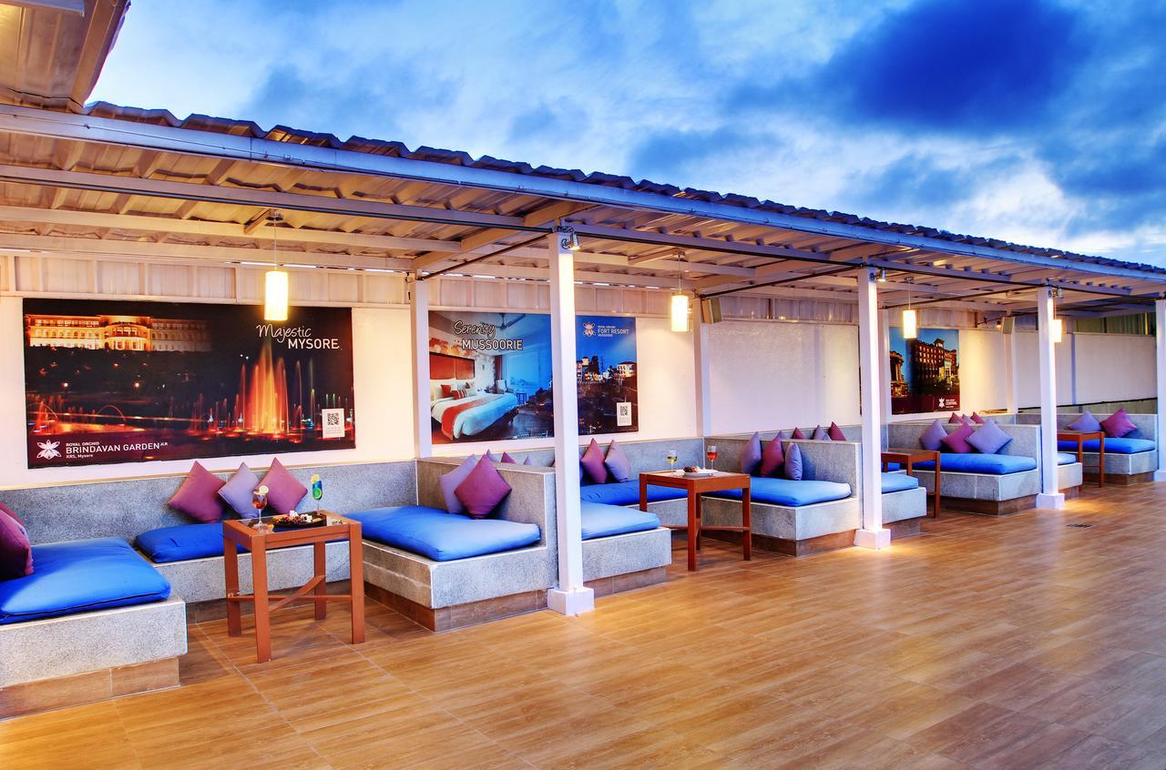 Hotel Royal Orchid Bengalúr Exteriér fotografie