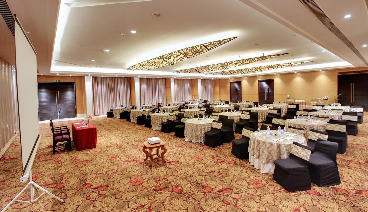 Hotel Royal Orchid Bengalúr Exteriér fotografie